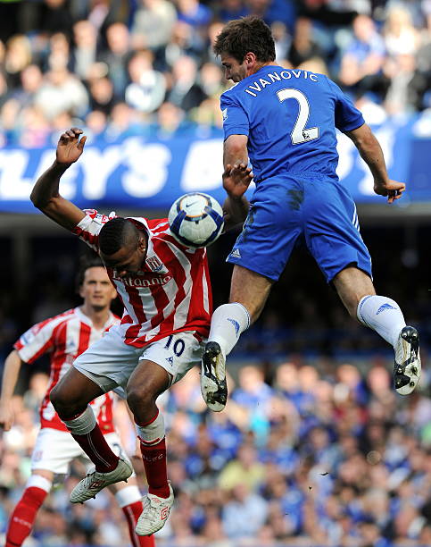 显得尤为引 显得尤为引